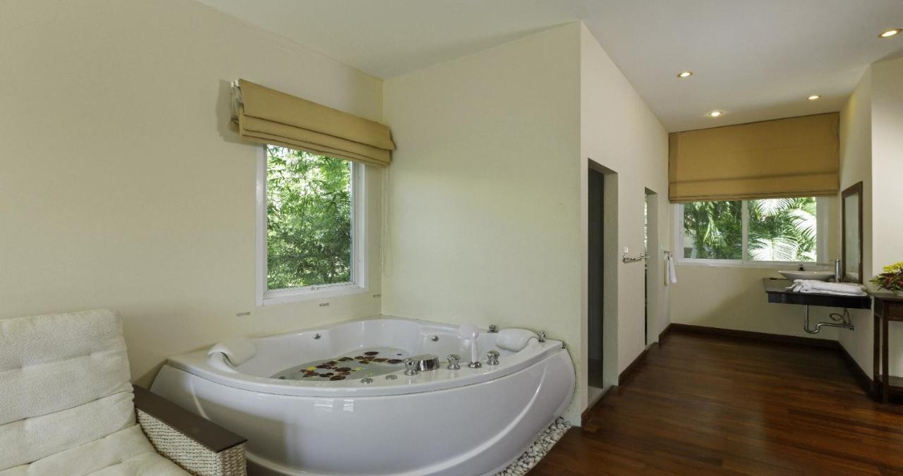 Villa Yoosook Patong Eksteriør bilde